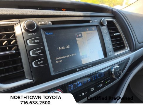 Used 2016 Toyota Highlander XLE image 19