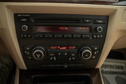 Used 2011 BMW 328i xDrive Sedan image 21