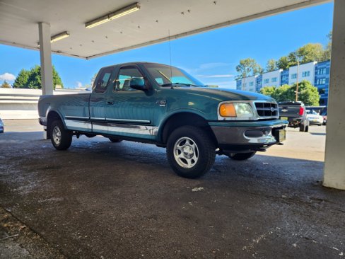 Used 1998 Ford F150 Lariat image 7