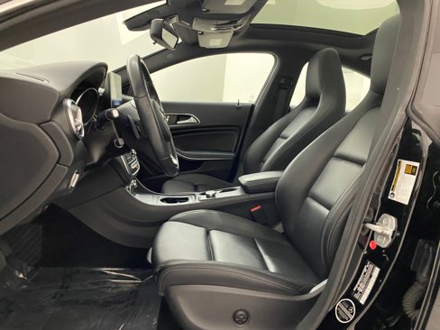Used 2018 Mercedes-Benz CLA 250 image 4