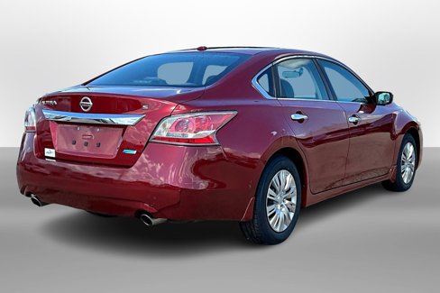 Used 2014 Nissan Altima 2.5 S w/ Display Audio Package image 12