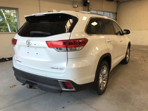 Certified 2018 Toyota Highlander Limited image 3