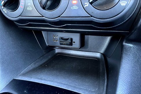 Used 2016 MAZDA MAZDA3 i Sport image 34