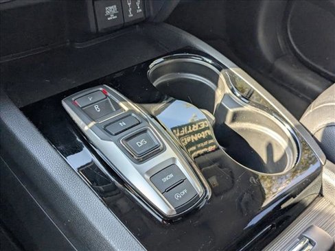 Used 2017 Honda Pilot Touring image 12
