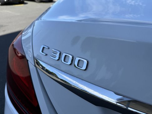 Used 2019 Mercedes-Benz C 300 4MATIC Sedan image 31