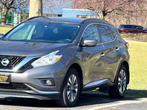 Used 2016 Nissan Murano SV w/ Premium Package image 18