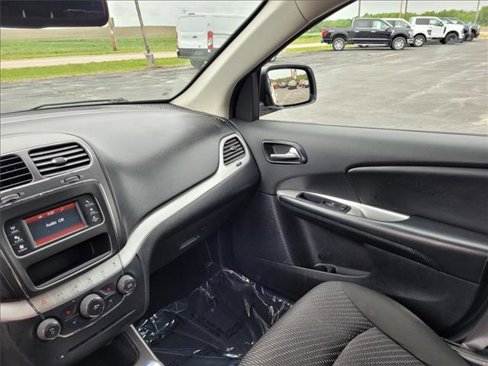 Used 2020 Dodge Journey SE image 20