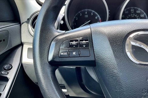 Used 2013 MAZDA MAZDA3 i SV image 23