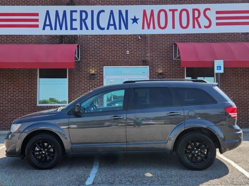 Used 2020 Dodge Journey SE w/ SE Popular Equipment Group image 1