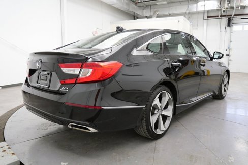 Used 2020 Honda Accord Touring image 7