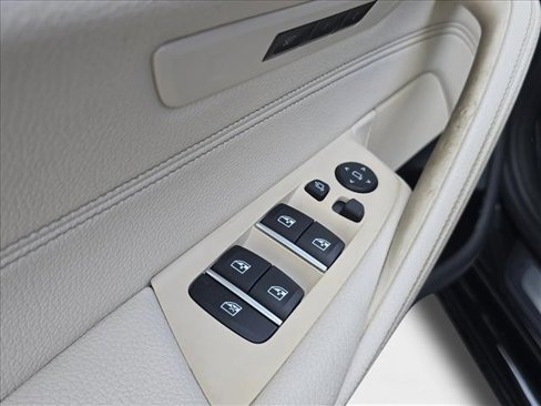 Used 2019 BMW 530i w/ Convenience Package image 8