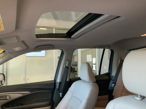 Used 2019 Honda Ridgeline RTL image 2