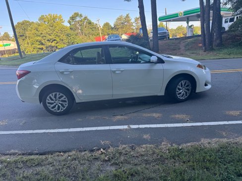 Used 2017 Toyota Corolla L image 6