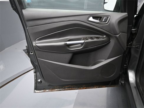 Used 2015 Ford Escape SE image 22