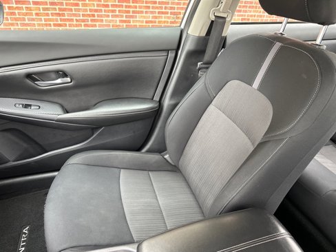 Used 2022 Nissan Sentra SV image 14