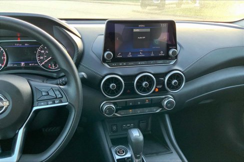 Used 2024 Nissan Sentra SV image 6