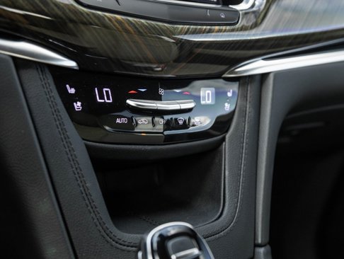 Used 2024 Cadillac XT6 Premium Luxury w/ Platinum Package image 25
