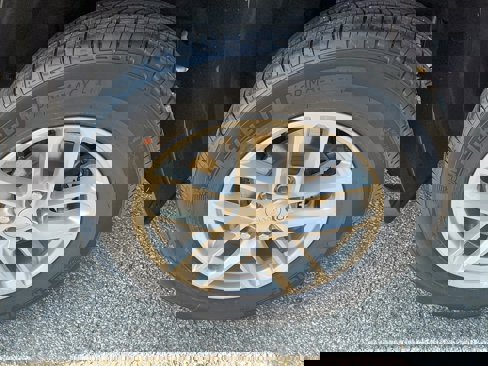 New 2025 Jeep Grand Cherokee Laredo X image 9