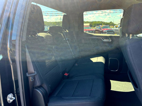 Used 2023 Chevrolet Silverado 1500 LT image 25