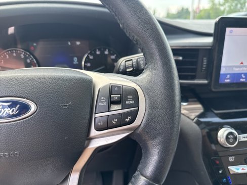 Used 2021 Ford Explorer Limited w/ Equipment Group 301A image 18