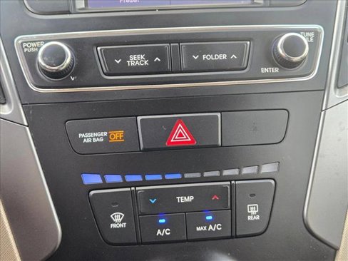 Used 2018 Hyundai Santa Fe Sport image 14