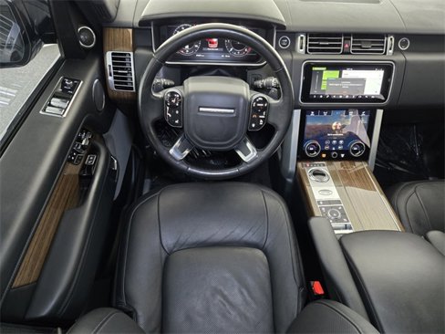 Used 2018 Land Rover Range Rover HSE image 12