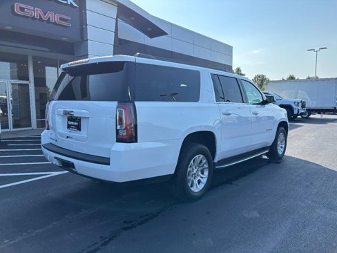 Used 2019 GMC Yukon XL SLT w/ HD Trailering Package image 4