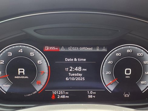 Used 2019 Audi Q8 Prestige w/ Luxury Package image 12