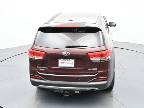 Used 2017 Kia Sorento EX image 22