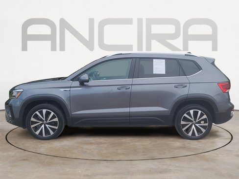 Used 2022 Volkswagen Taos SE image 7