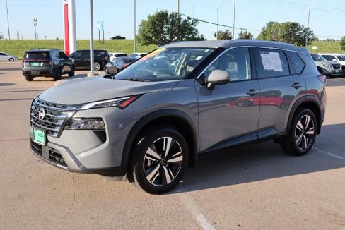 Certified 2024 Nissan Rogue SL image 3