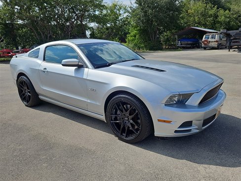 Used 2013 Ford Mustang GT Premium w/ GT Track Pkg image 10