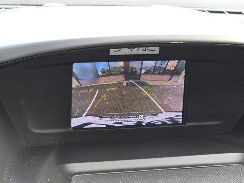 Used 2017 Ford Escape SE image 11