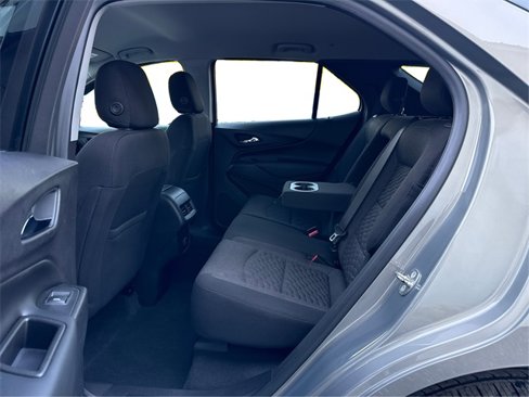 Used 2018 Chevrolet Equinox LT image 11