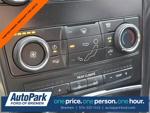 Used 2018 Ford Explorer XLT image 30