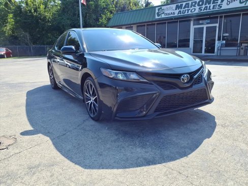 Used 2021 Toyota Camry SE image 6