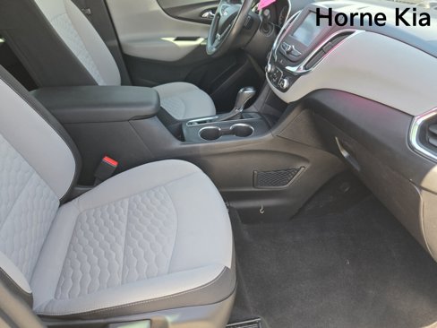 Used 2018 Chevrolet Equinox LS image 10