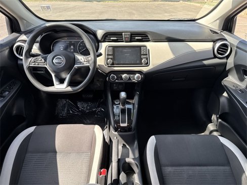 Used 2021 Nissan Versa SV image 13