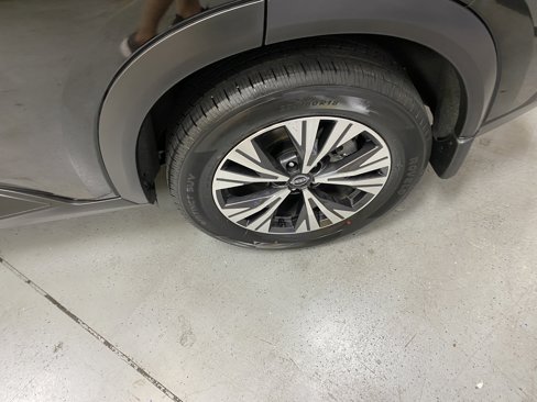 Used 2023 Nissan Rogue SV image 12