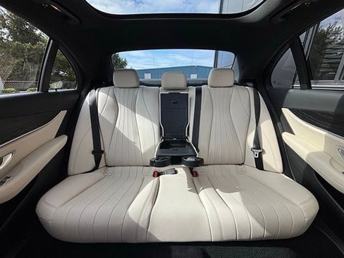 Used 2020 Mercedes-Benz E 350 4MATIC Sedan image 39