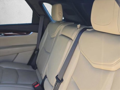 Used 2017 Cadillac XT5 Premium Luxury image 19