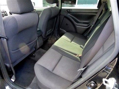 Used 2004 Pontiac Vibe w/ Moon And Tunes Value Package image 17