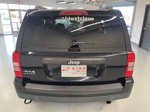 Used 2013 Jeep Patriot Sport image 9