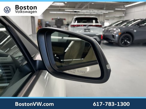 Used 2018 BMW 320i xDrive Sedan w/ Convenience Package image 7