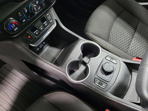 Used 2018 GMC Terrain SLE w/ Driver Convenience Package image 26