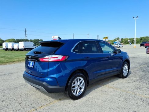Used 2023 Ford Edge SEL image 2