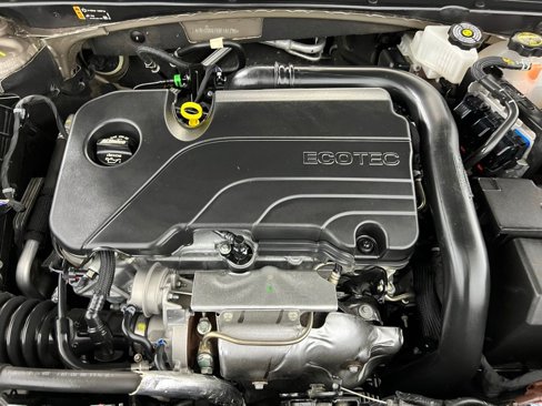 Used 2025 Chevrolet Malibu LT image 34