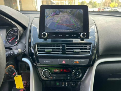 Used 2023 Mitsubishi Eclipse Cross LE image 6