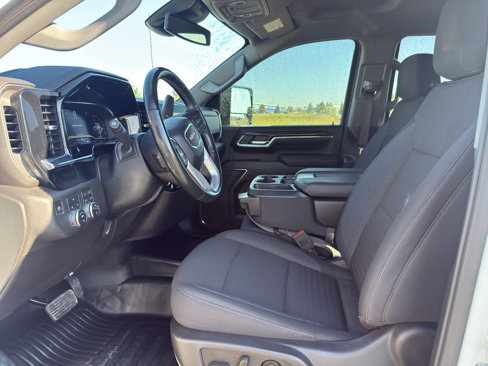 Used 2024 GMC Sierra 3500 SLE w/ SLE Convenience Package image 12