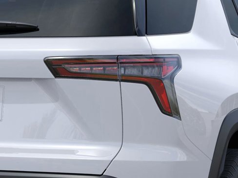 New 2026 Chevrolet Equinox LT w/ LPO, Floor Liner Package image 11